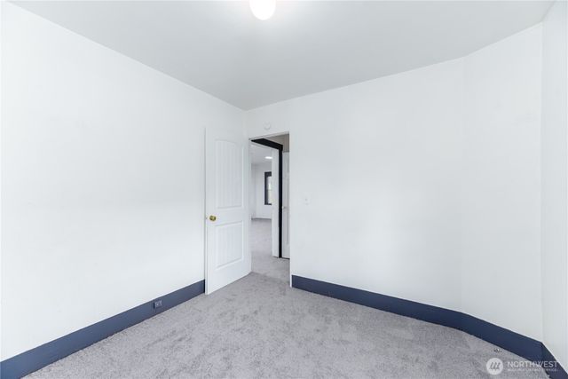 734 W 4th St, Port Angeles, WA 98363