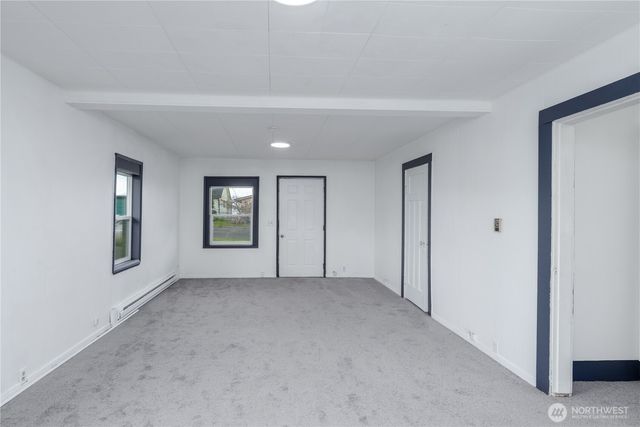 734 W 4th St, Port Angeles, WA 98363