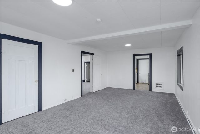 734 W 4th St, Port Angeles, WA 98363