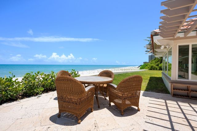 3766 Ocean Drive, Vero Beach, FL 32963