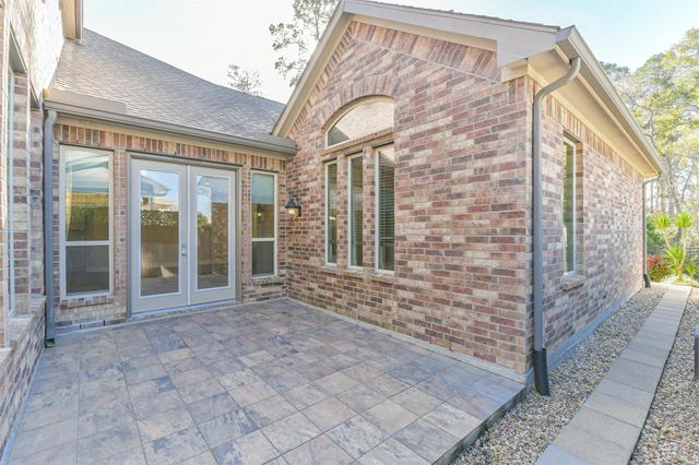 210 Liatris Court, Conroe, TX 77304