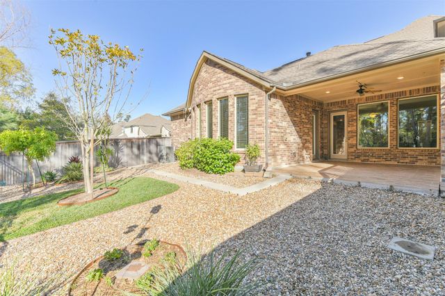 210 Liatris Court, Conroe, TX 77304