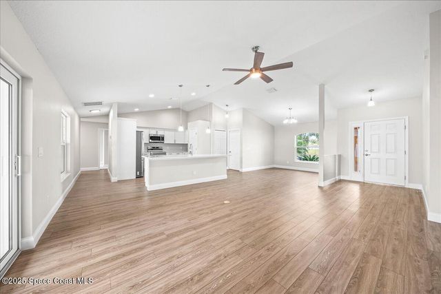 1204 Captiva Island Circle SW, Palm Bay, FL 32908