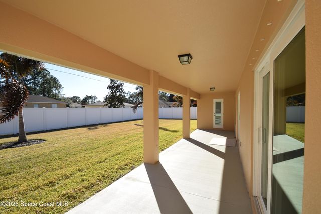 1204 Captiva Island Circle SW, Palm Bay, FL 32908