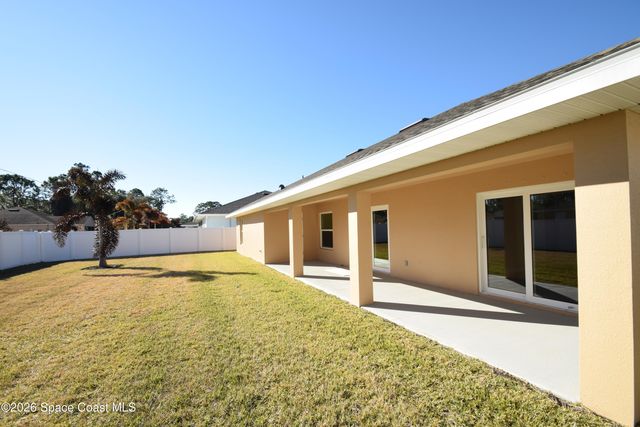 1204 Captiva Island Circle SW, Palm Bay, FL 32908
