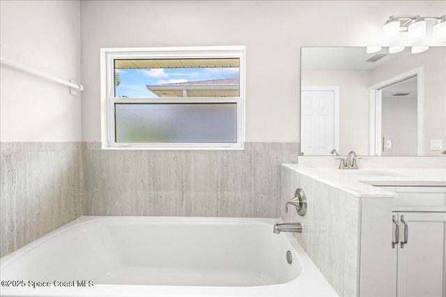 1204 Captiva Island Circle SW, Palm Bay, FL 32908