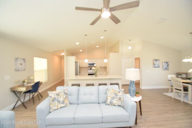 1204 Captiva Island Circle SW, Palm Bay, FL 32908