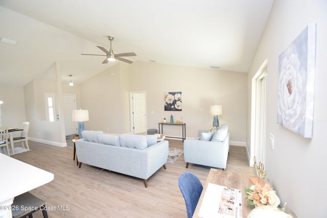 1204 Captiva Island Circle SW, Palm Bay, FL 32908