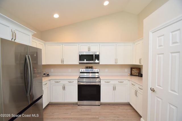 1204 Captiva Island Circle SW, Palm Bay, FL 32908