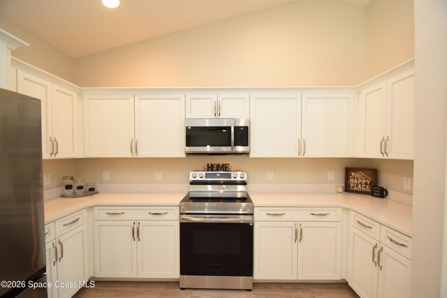 1204 Captiva Island Circle SW, Palm Bay, FL 32908