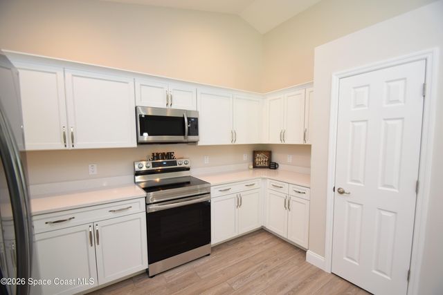 1204 Captiva Island Circle SW, Palm Bay, FL 32908