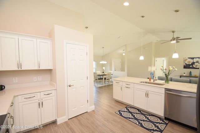 1204 Captiva Island Circle SW, Palm Bay, FL 32908