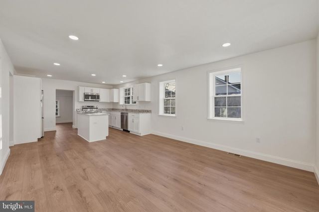 502 BERRY ST, Martinsburg, WV 25401