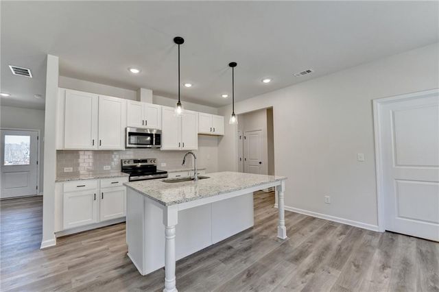 696 Rodeo Drive, Dacula, GA 30011