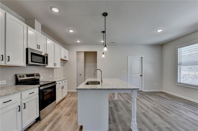 696 Rodeo Drive, Dacula, GA 30011