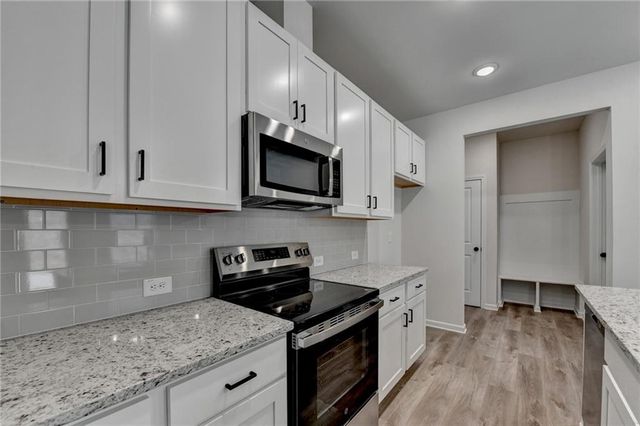 696 Rodeo Drive, Dacula, GA 30011