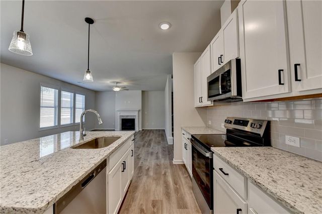 696 Rodeo Drive, Dacula, GA 30011