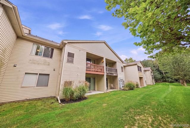 41061 Rose Lane, Clinton Township, MI 48036