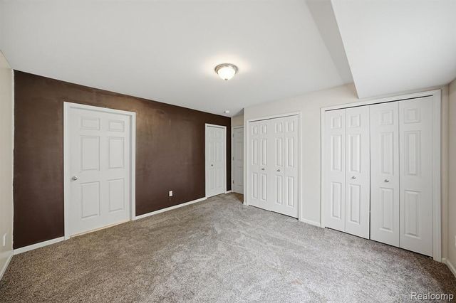 41061 Rose Lane, Clinton Township, MI 48036