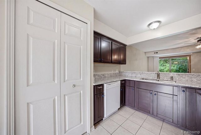 41061 Rose Lane, Clinton Township, MI 48036