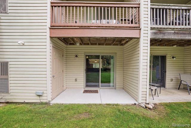 41061 Rose Lane, Clinton Township, MI 48036