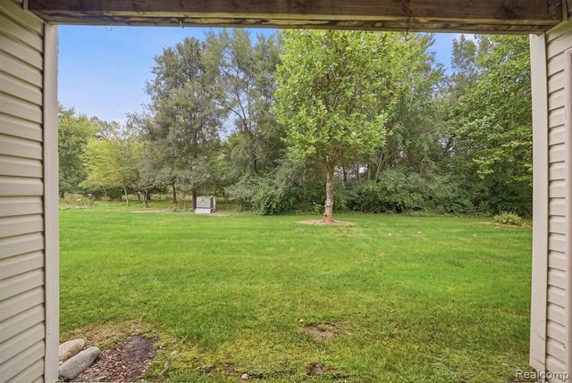 41061 Rose Lane, Clinton Township, MI 48036