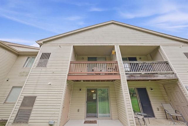 41061 Rose Lane, Clinton Township, MI 48036