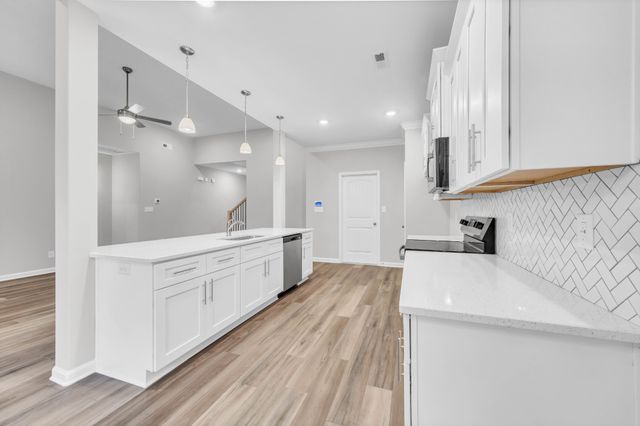 645 Marblewing Ct, Clarksville, TN 37043