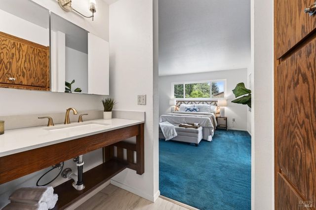 6174 San Benito Ct, Rohnert Park, CA 94928