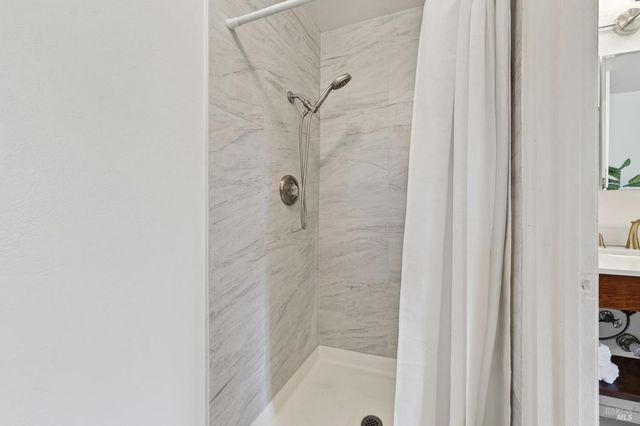 6174 San Benito Ct, Rohnert Park, CA 94928