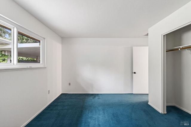 6174 San Benito Ct, Rohnert Park, CA 94928