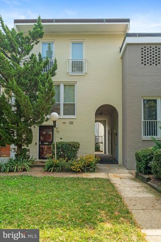 73 G ST SW #103, Washington, DC 20024