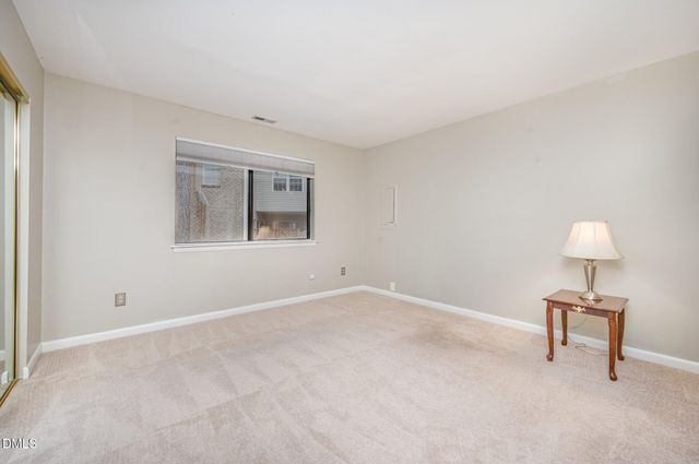 380 Summerwalk Circle, Chapel Hill, NC 27517