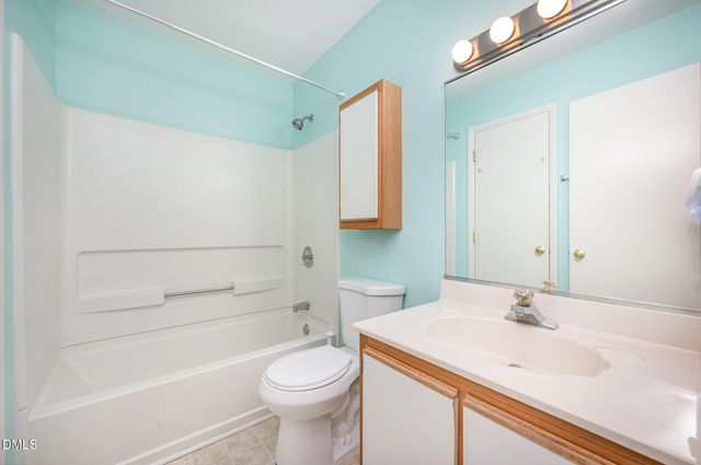 380 Summerwalk Circle, Chapel Hill, NC 27517