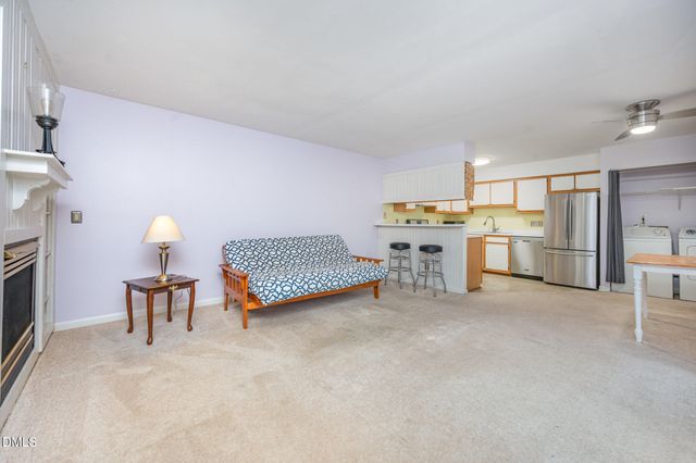 380 Summerwalk Circle, Chapel Hill, NC 27517