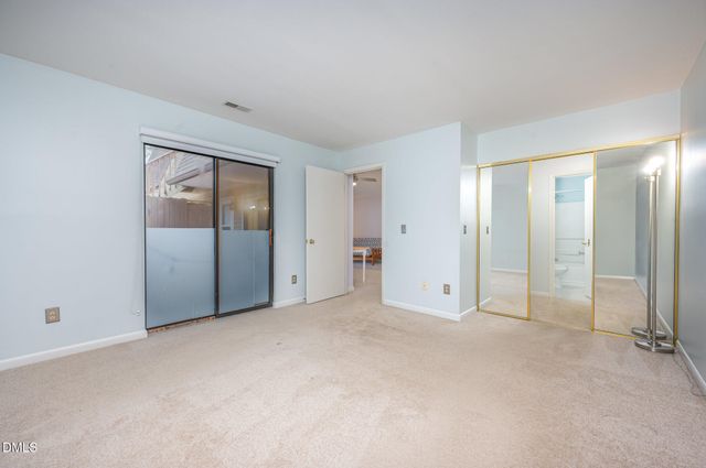 380 Summerwalk Circle, Chapel Hill, NC 27517