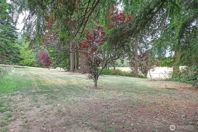 2802 Park Drive, Camano Island, WA 98282