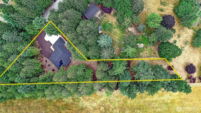 2802 Park Drive, Camano Island, WA 98282