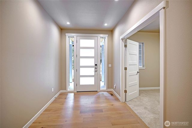 2802 Park Drive, Camano Island, WA 98282