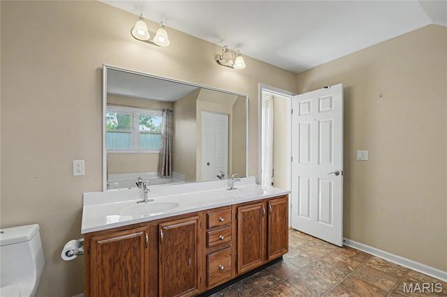 330 Reighley Place, Florissant, MO 63031