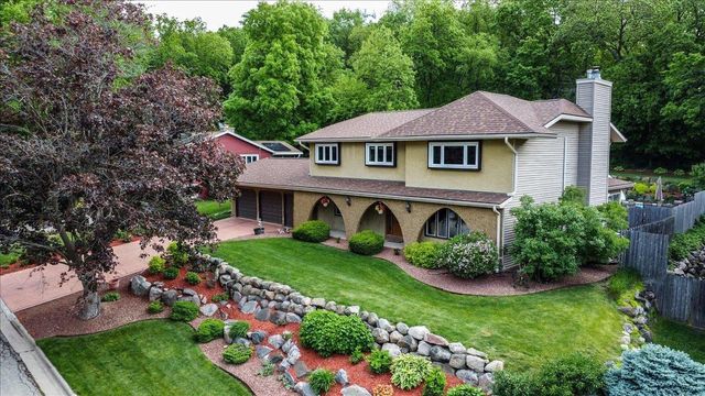 6207 Indian Mound Drive, Mcfarland, WI 53558