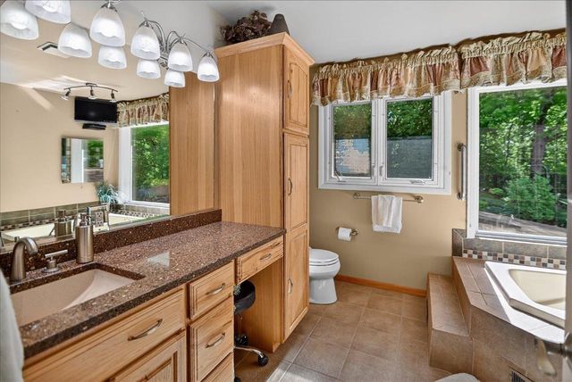 6207 Indian Mound Drive, Mcfarland, WI 53558