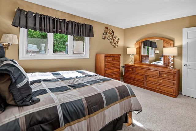 6207 Indian Mound Drive, Mcfarland, WI 53558