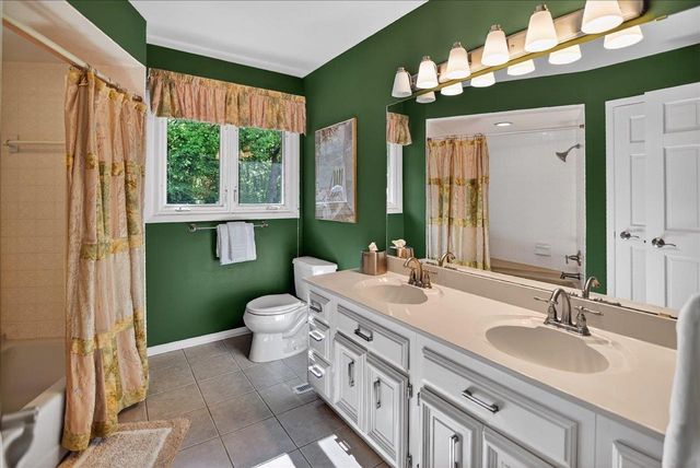 6207 Indian Mound Drive, Mcfarland, WI 53558