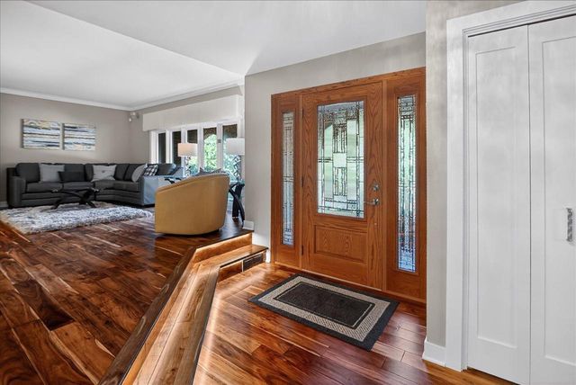 6207 Indian Mound Drive, Mcfarland, WI 53558