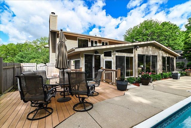 6207 Indian Mound Drive, Mcfarland, WI 53558