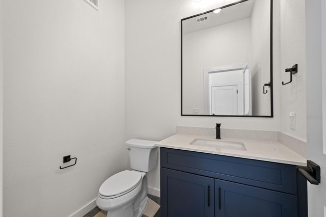 2000 Riverside Farms RD 18101, Austin, TX 78741