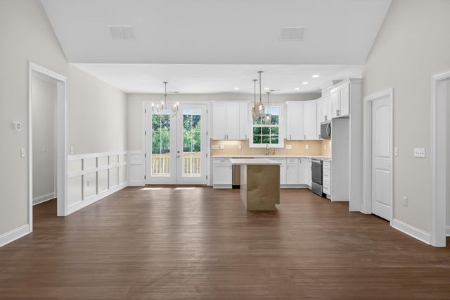 413 Haig Mill Lake Road 5, Dalton, GA 30720
