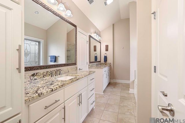 7323 Bessie Dr, Denham Springs, LA 70706