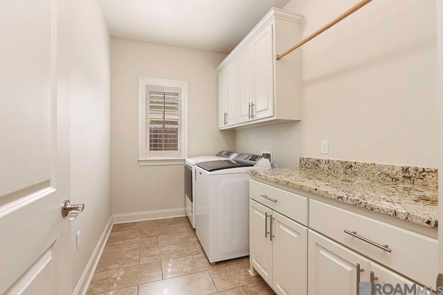 7323 Bessie Dr, Denham Springs, LA 70706